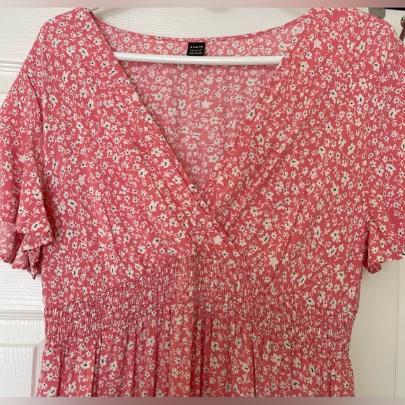 SHEIN Women’s Size XL Dress in pink white and green floral fabric - Picture 4 of 12